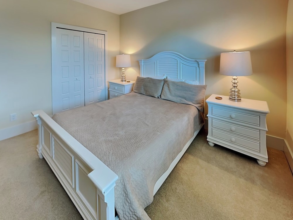 Atlantic Beach House by Distinctive Beach Rentals
