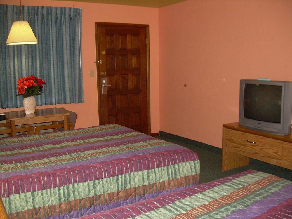 North Platte Vacations - 83 Motel - Property Image 19