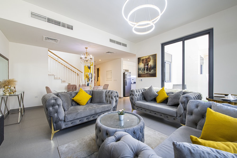 Dubai Hills Bespoke 4 Bedroom Villa