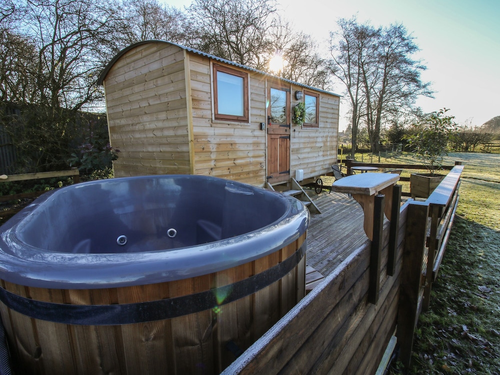 The Oak Hut