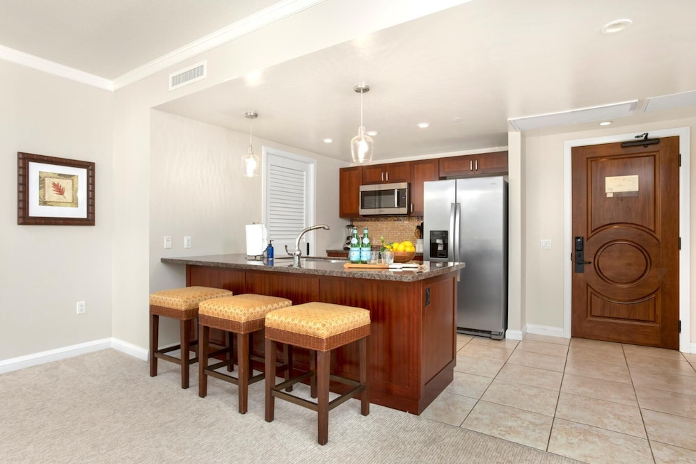 Honua Kai Konea 2 Free Rental Cars KBM Resorts Extra Large Corner Suite! 2 Units, 4 Bedrooms Ml-1397