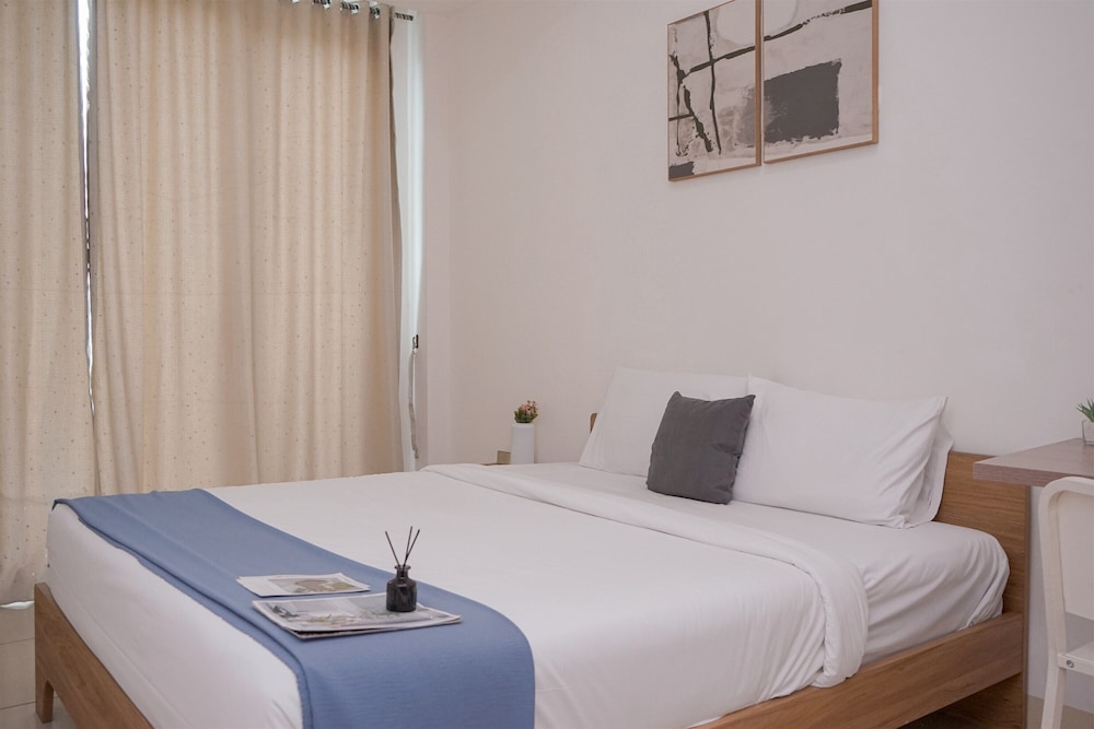 Modern And Homey Studio Apartment Tree Park City Bsd
