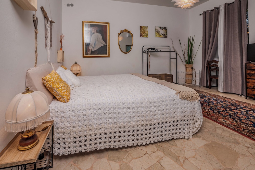 Master Clod Guest House