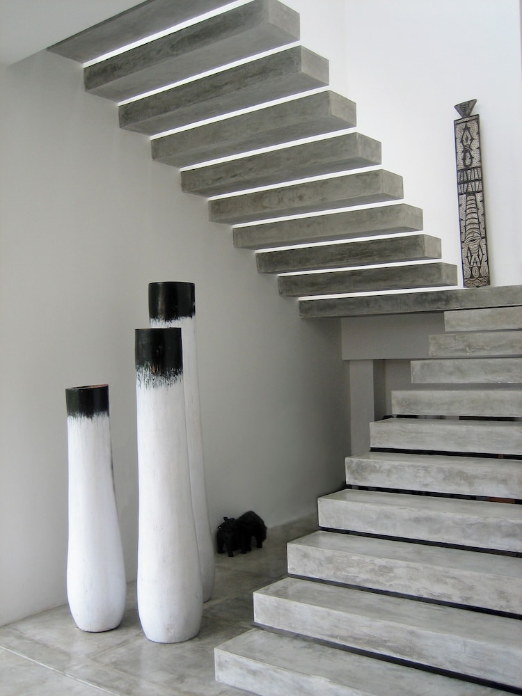 Modern 4BD Villa with Pool in Seminyak