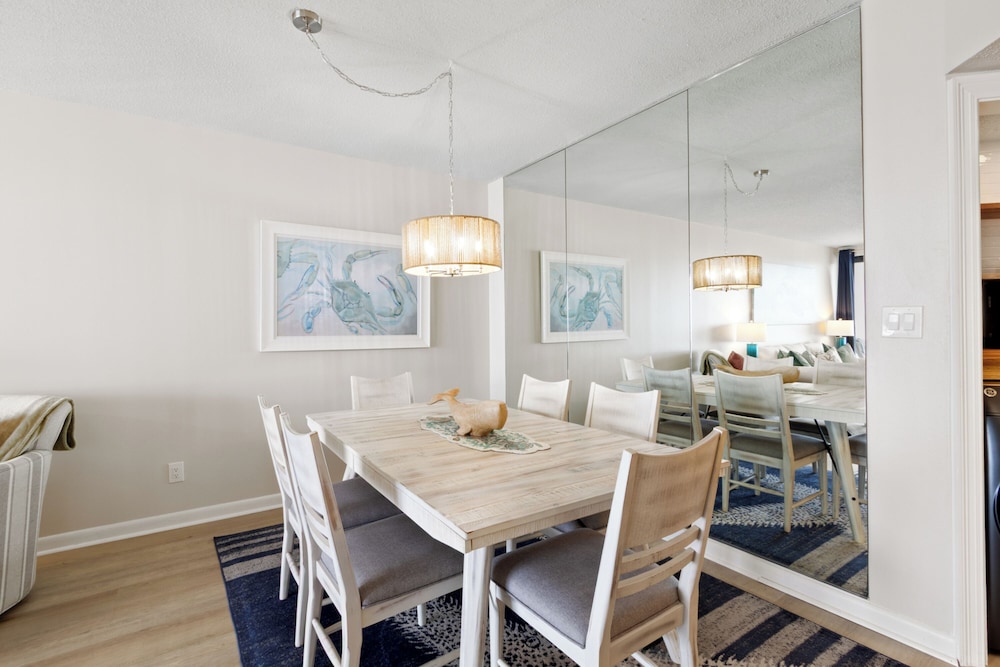 Windward Pointe 1502