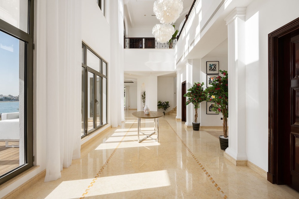 Beachfront Signature Villa - Mint Stay