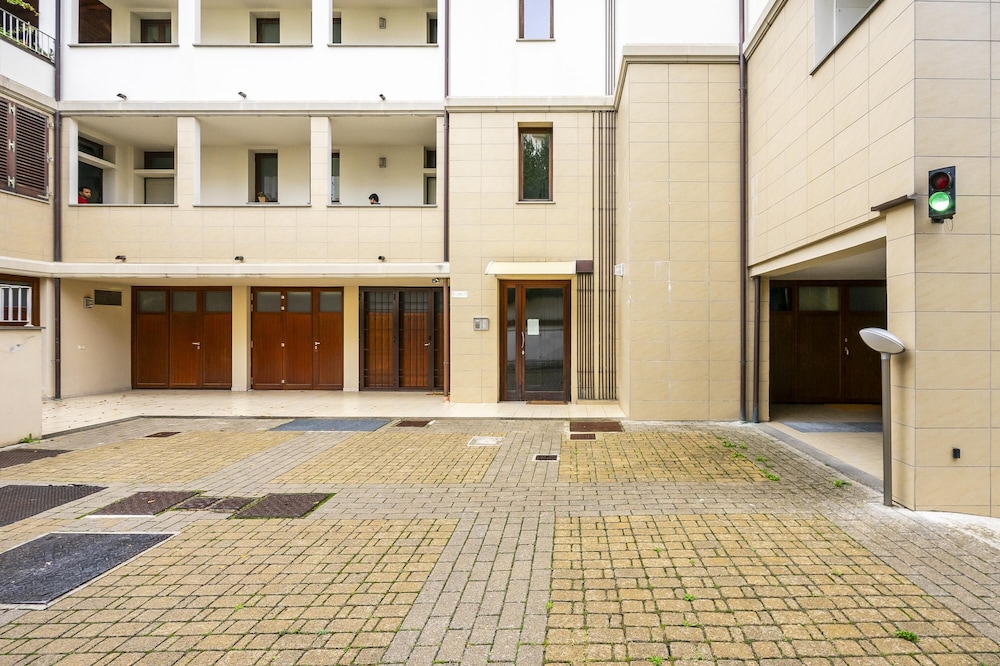 Berni in Florence With 1 Bedrooms and 1 Bathrooms