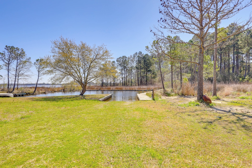 Canoe & Dock: Boater's Paradise on Pamlico River!