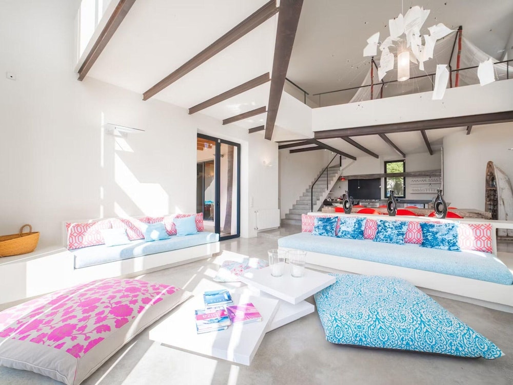 Majestic Villa With Private Pool