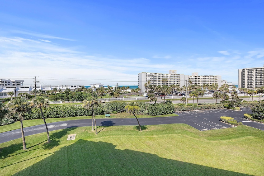 Oceanwalk 3-403
