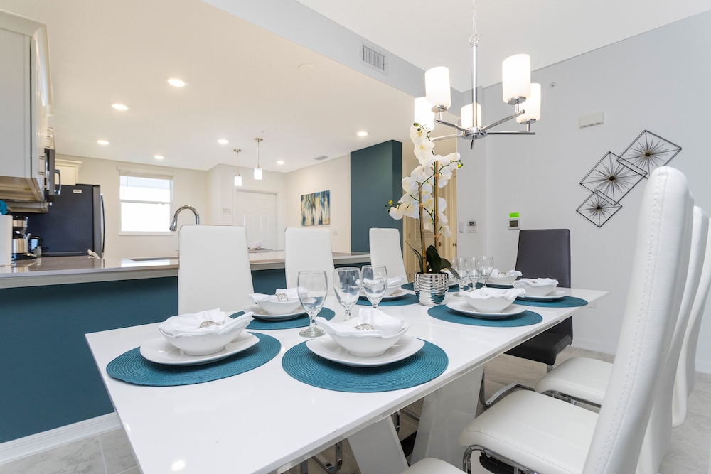 Gorgeous 2 Bedroom Apartment Close to Disney 305 3191 - Image 3