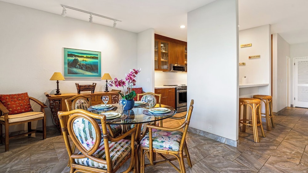 Sunset & Golf Course Views - AC & Wifi - Shady Lanai! - Vrkcv