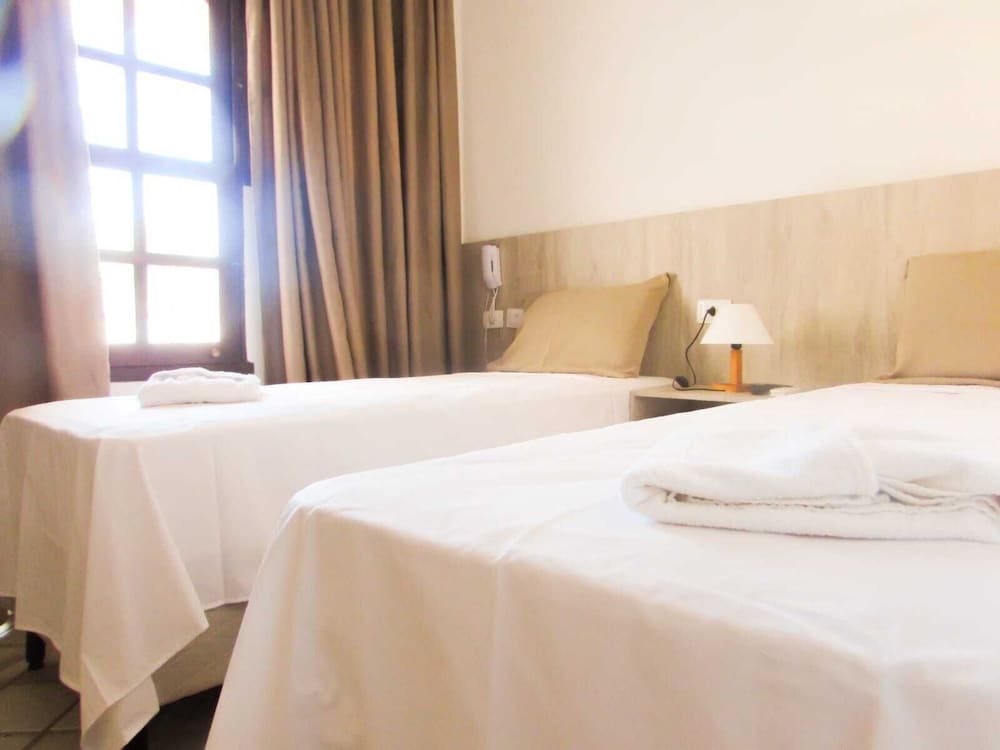 Suites Pontal dos Golfinhos