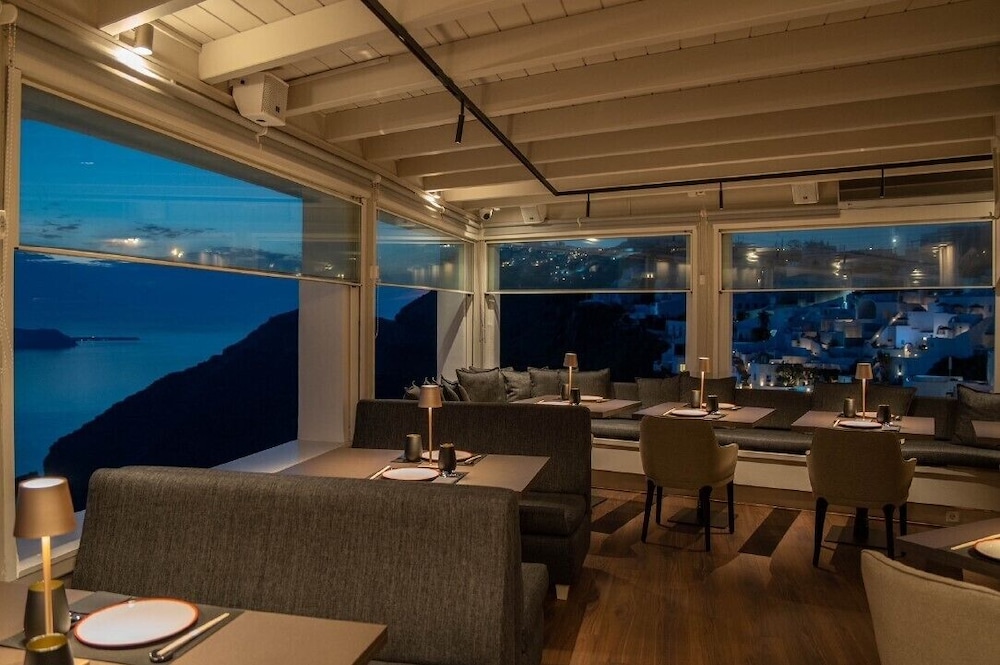 Amor Hideaway Villas
