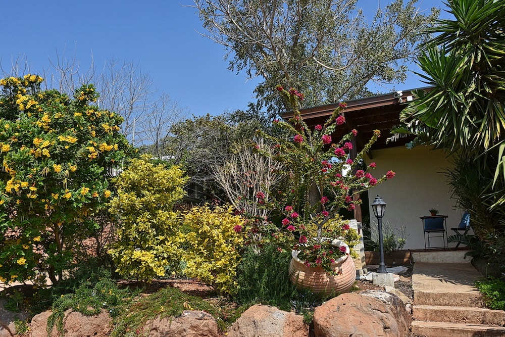 Mul Kineret Suites