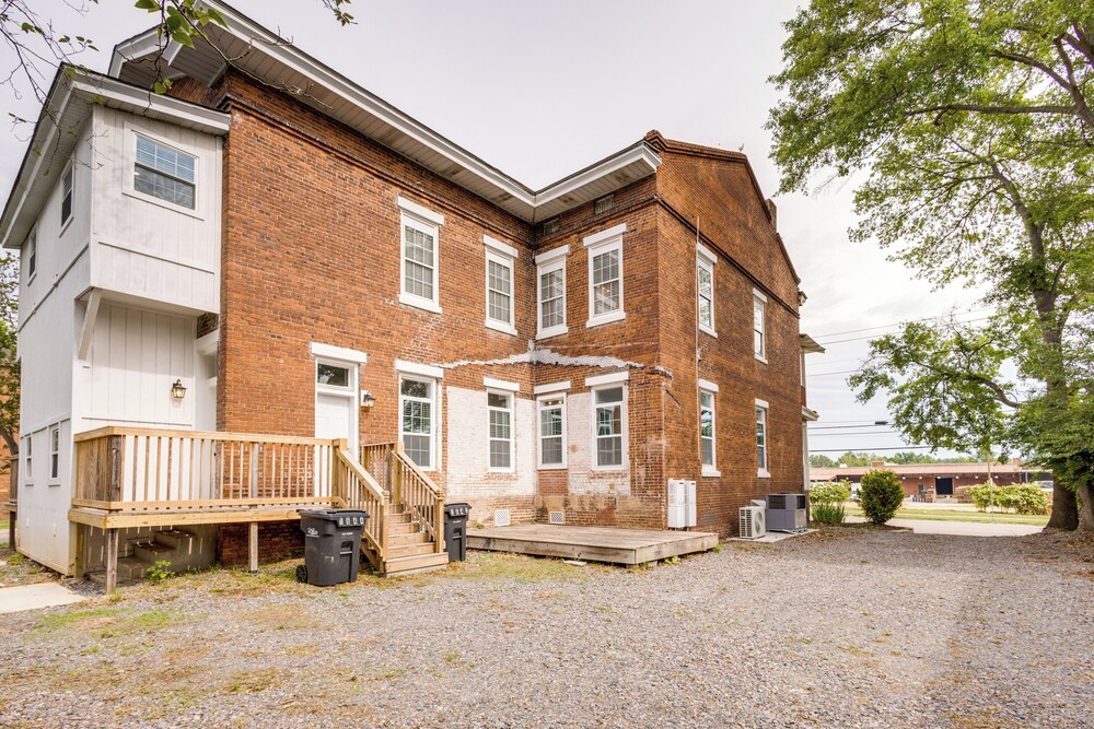 Modern Augusta Vacation Rental ~ 1 Mi to Colleges! view 4