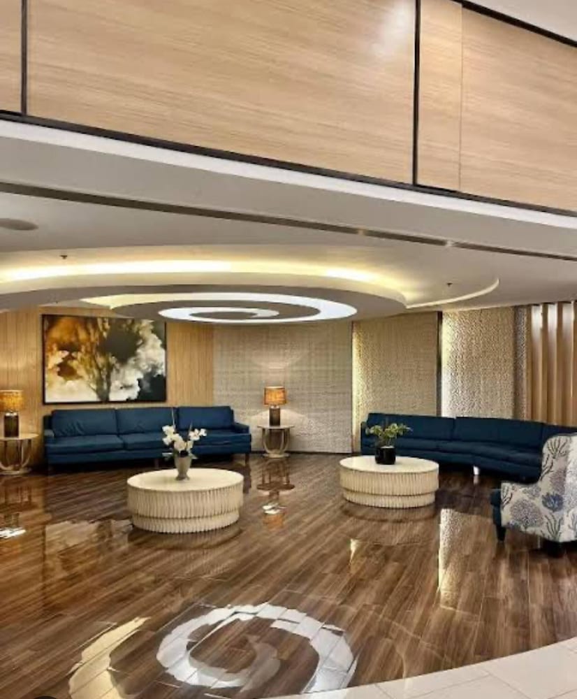 Dainty Pasay City Apartment for Rent - Entire House Front of Mall of Asia