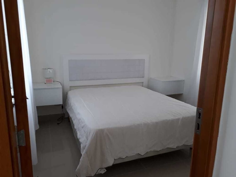 J&R Apartamento Serena Village
