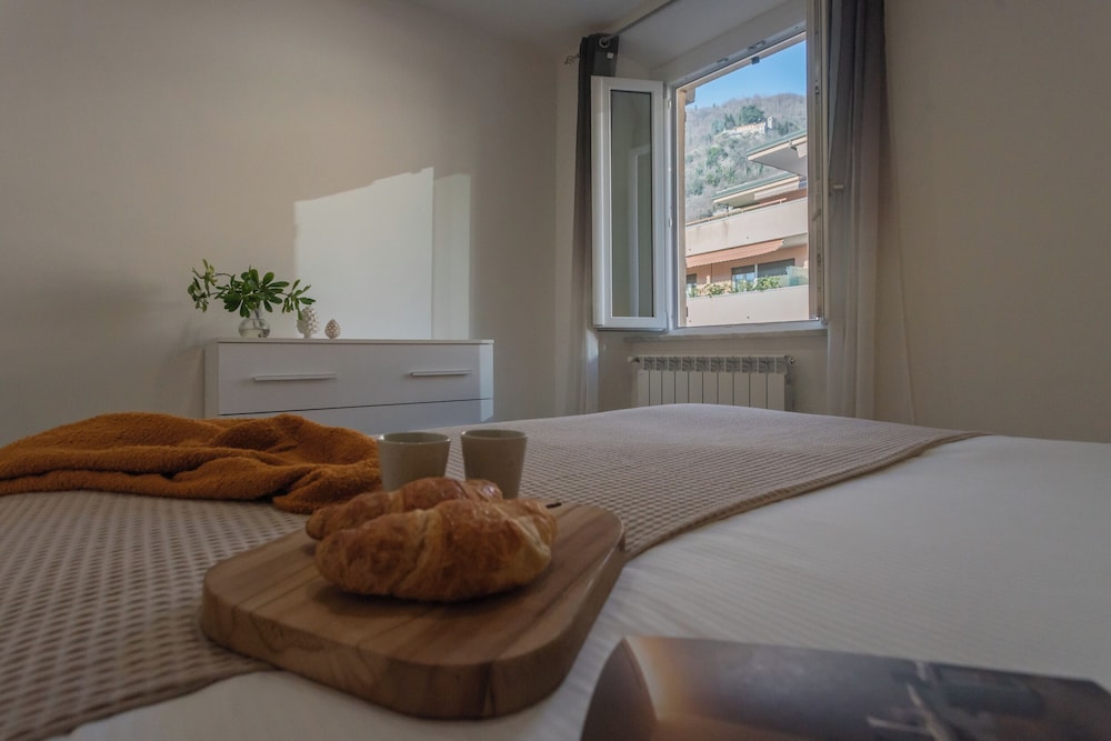 Zezio 44 by Rent all Como