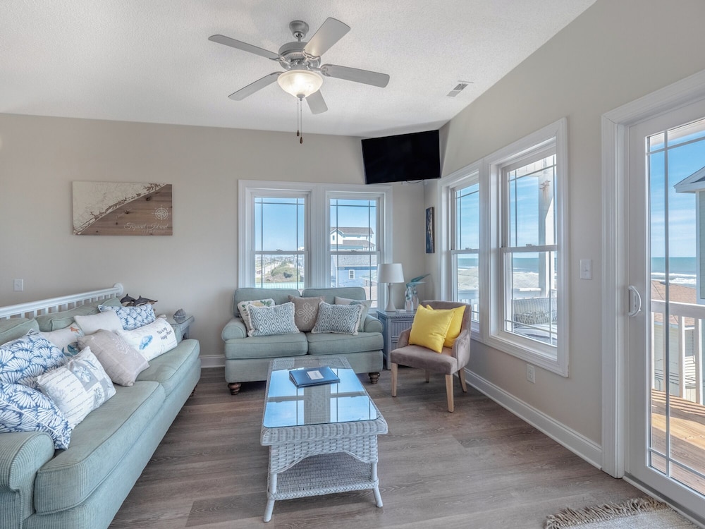 Dream Catcher at the Beach by Topsail Realty