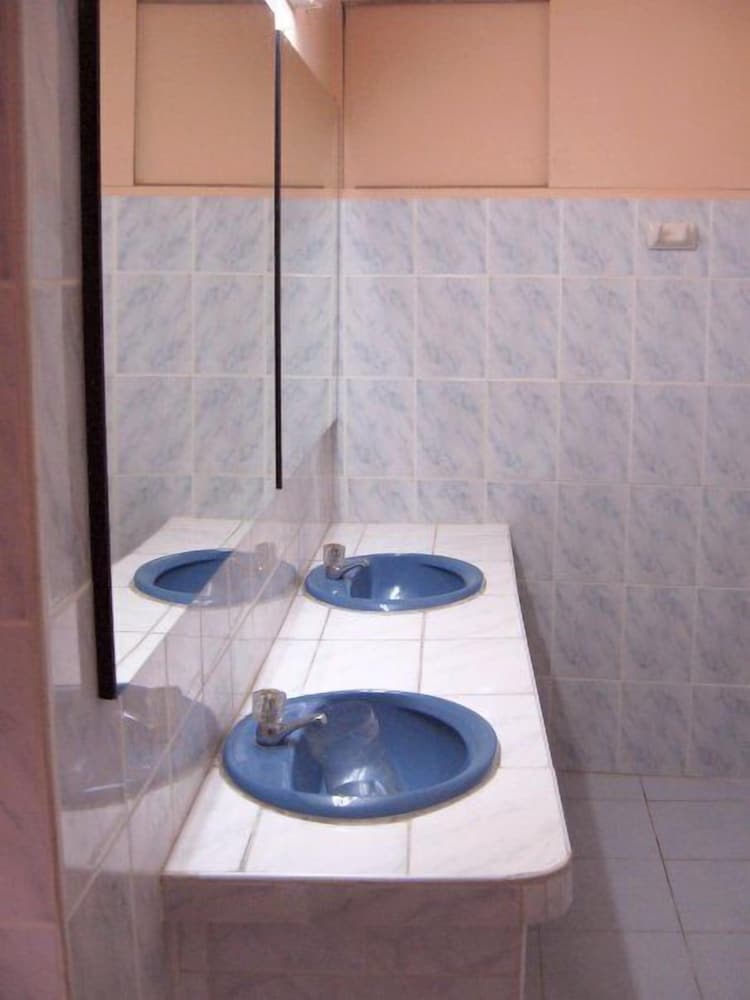 Hostal Suecia I