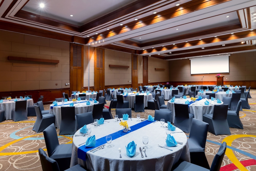 Novotel Phuket Resort — 30