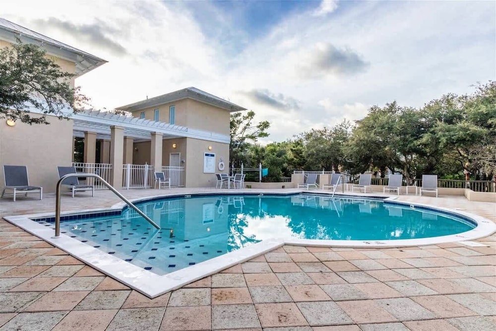 Beach Walk Retreat Heated Pool Golf Views Main Guest House Sleeps 15