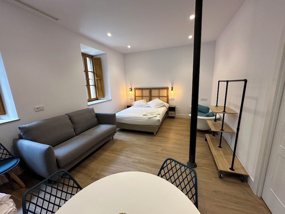 Loben Apartamentos