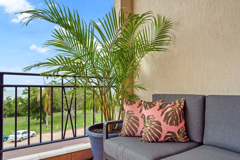 Zen Emerald Shore sea View - Balcony - Parking