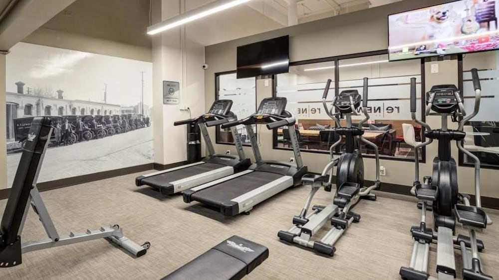 Huge 2 Bedroom Historic Loft Downtown Denver view 4