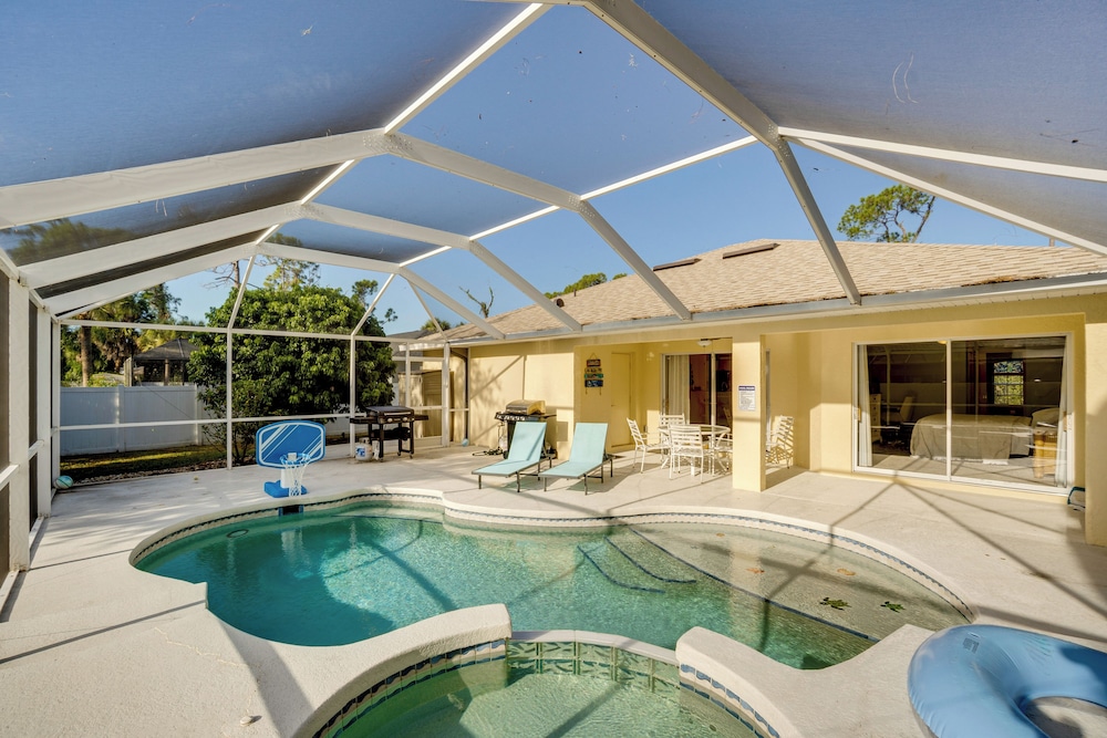 Family Haven w/ Pool! 8 Mi to Warm Mineral Springs