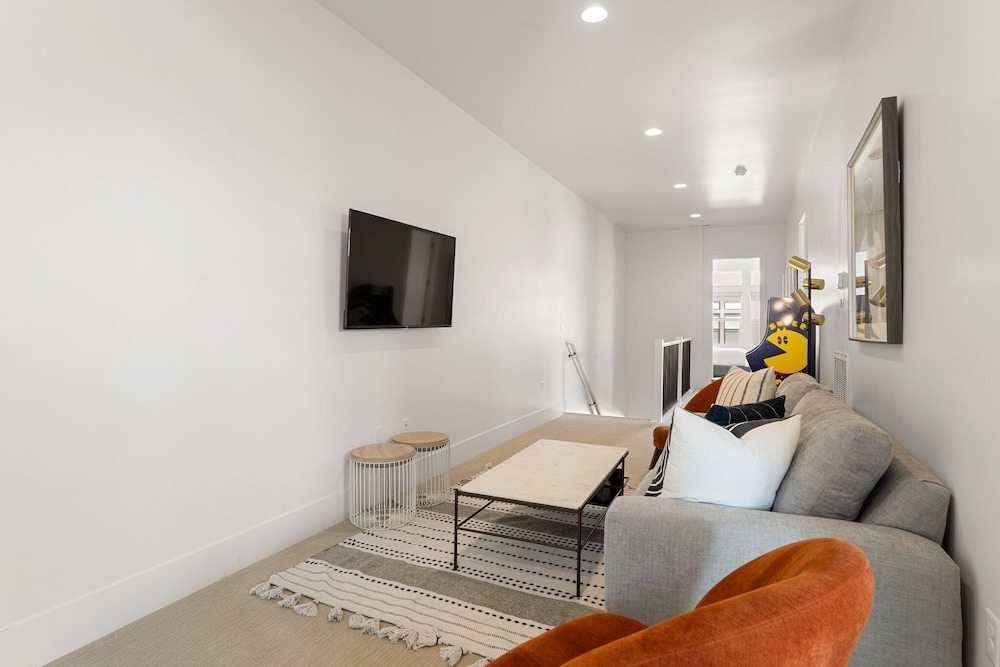 Villa #26 At Bloomington Country Club - Sunset Retreat 4 Bedroom Townhouse