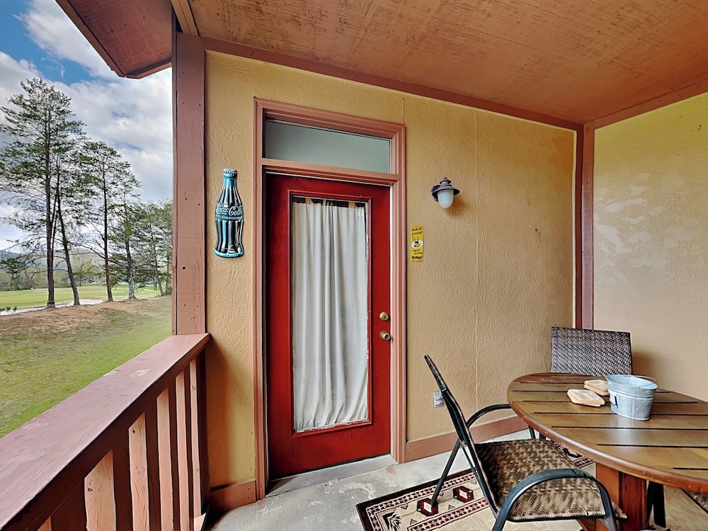 Up To Par 3211 by Jackson Mountain Rentals
