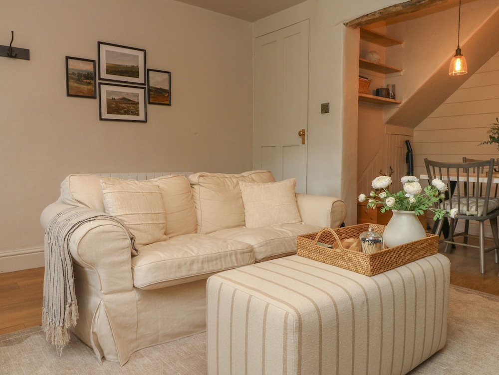 Stag Cottage