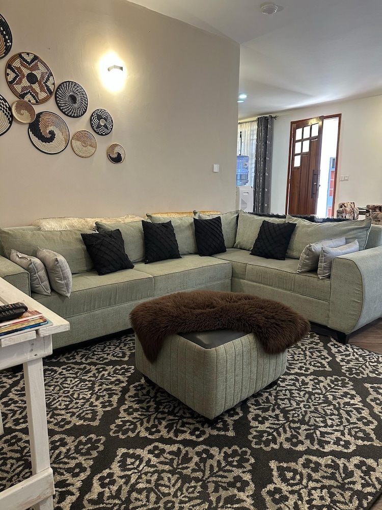 MINACHAI HOUSE BNB