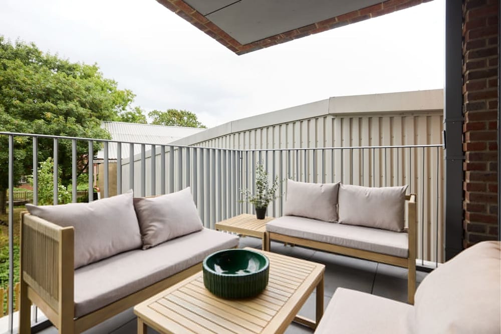 The Tottenham Hale Crib - Trendy 2bdr Flat With Balcony photo 4