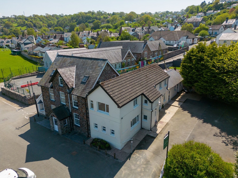 Teifi Villa