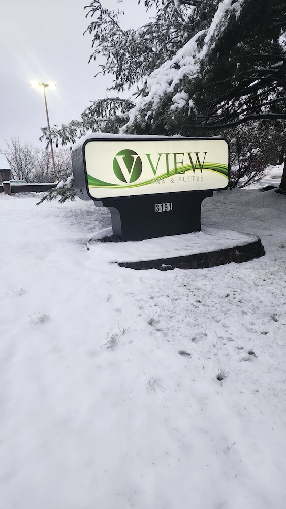 The View Inn & Suites