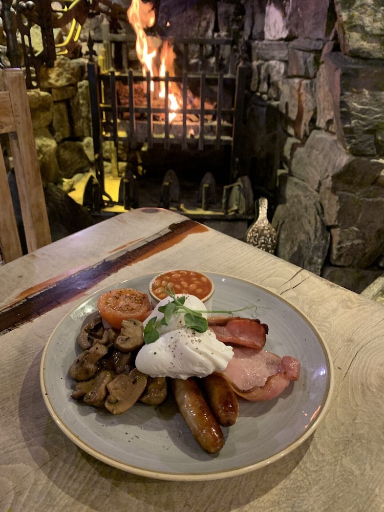 The Oak Tree Inn