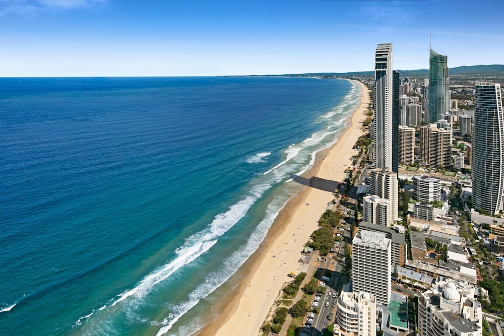 Oceanfront 2-bed With Spectacular View Pool & Gym