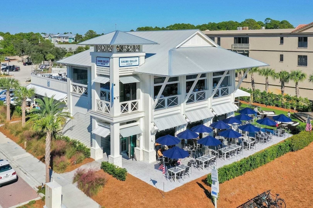 Newly Built, Walk to Dune Allen Beach, Pool 30A Ocean Pearl by Avantstay