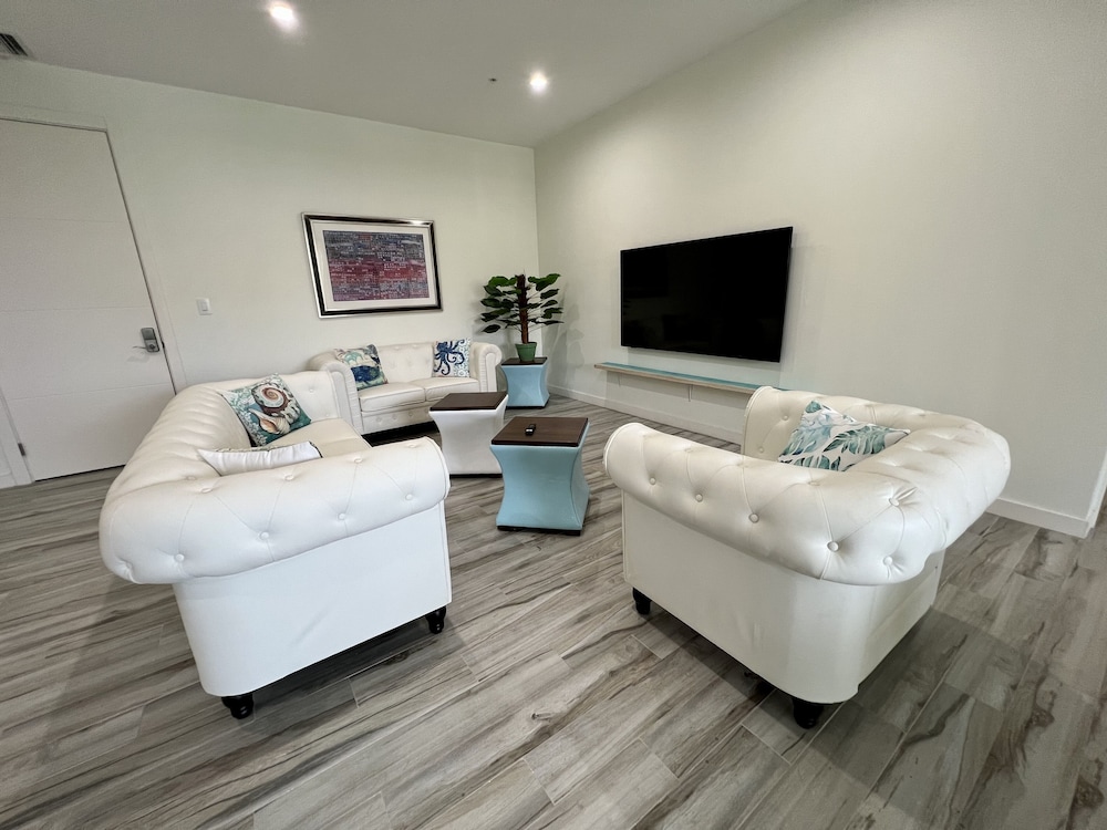 The Cove - Condo Hotel - Perfect Location