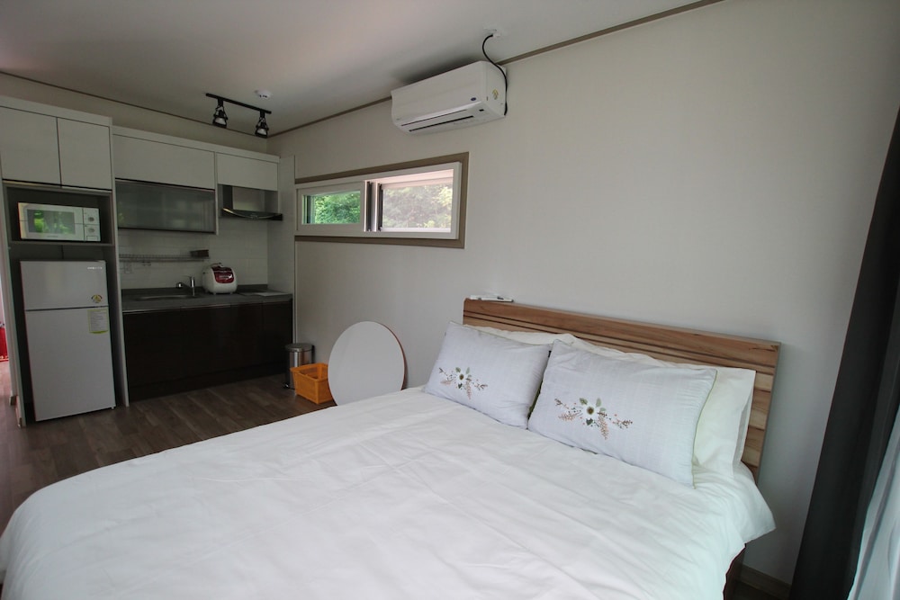 Moonlight Village Pension