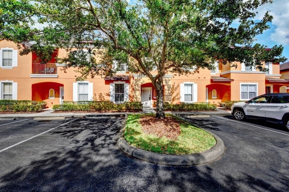Relaxing Townhome In Regal Oaks Resort By Old Town 3 Bedroom Townhouse