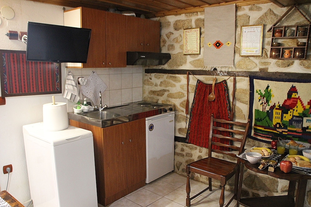 Aristotelis Traditional Guest House