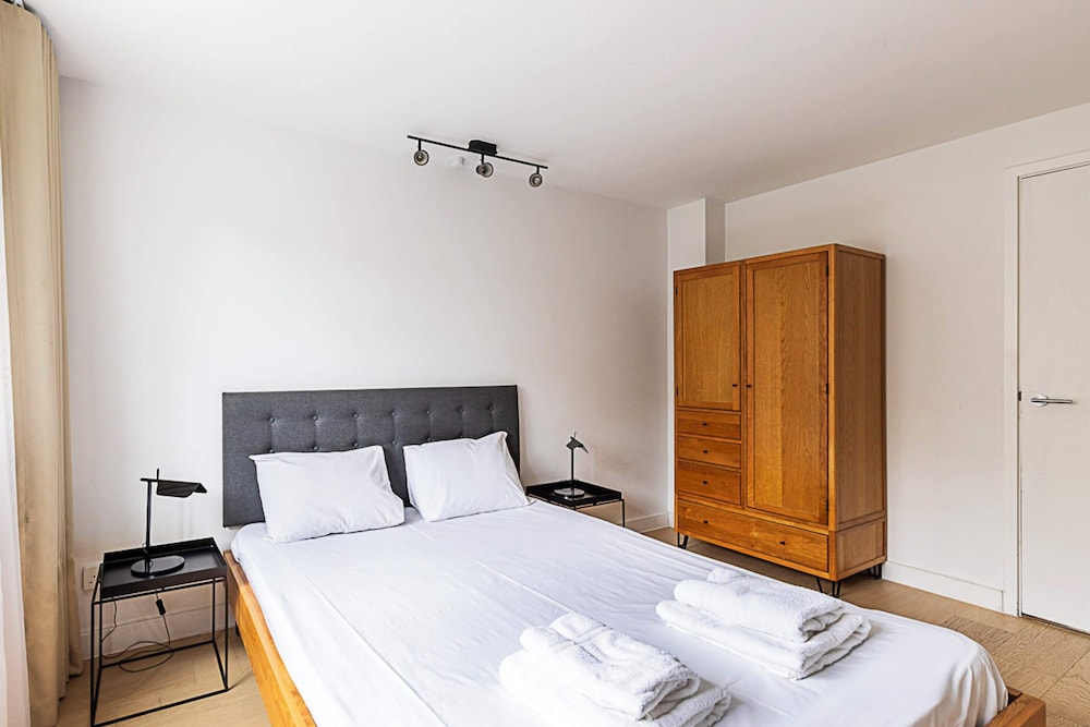 City Relay Sleek Apartment in Belgravia