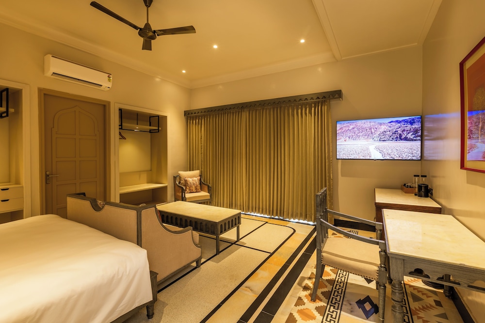 DEV BAGH LUXURIOUS PRIVATE SUITES
