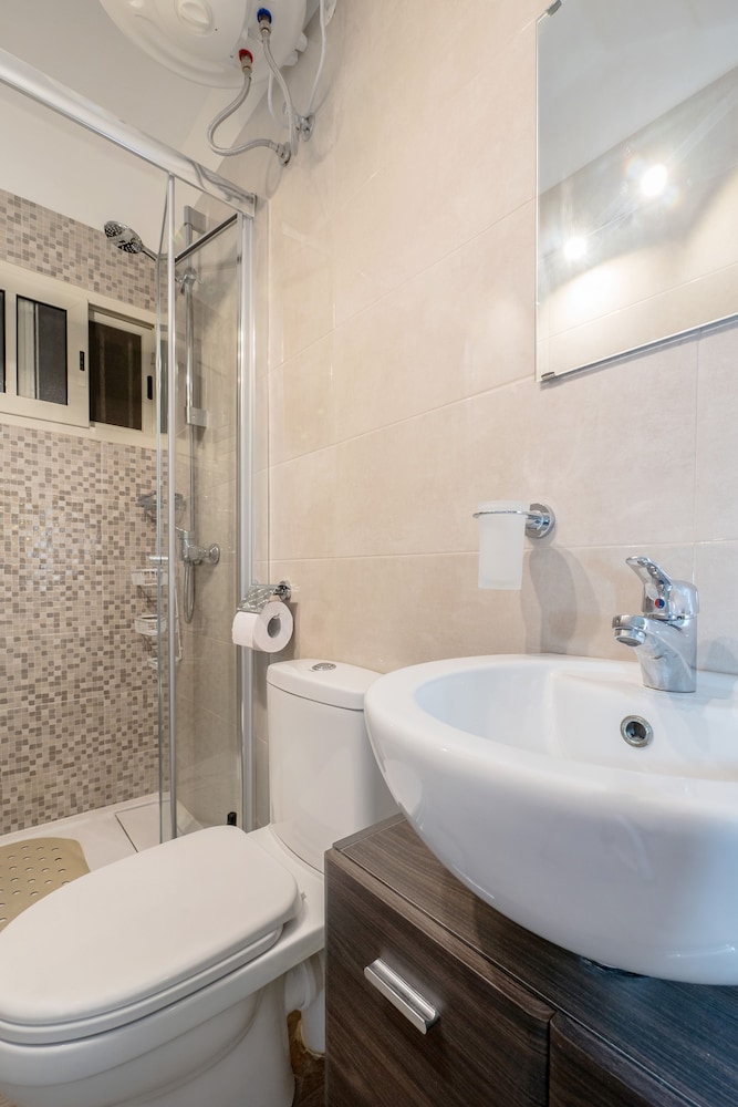 Valletta Archbishop Townhouse - Property Image 29