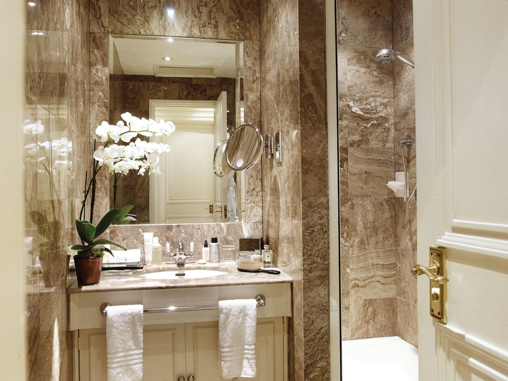 47 Park Street - Grand Residences by Marriott