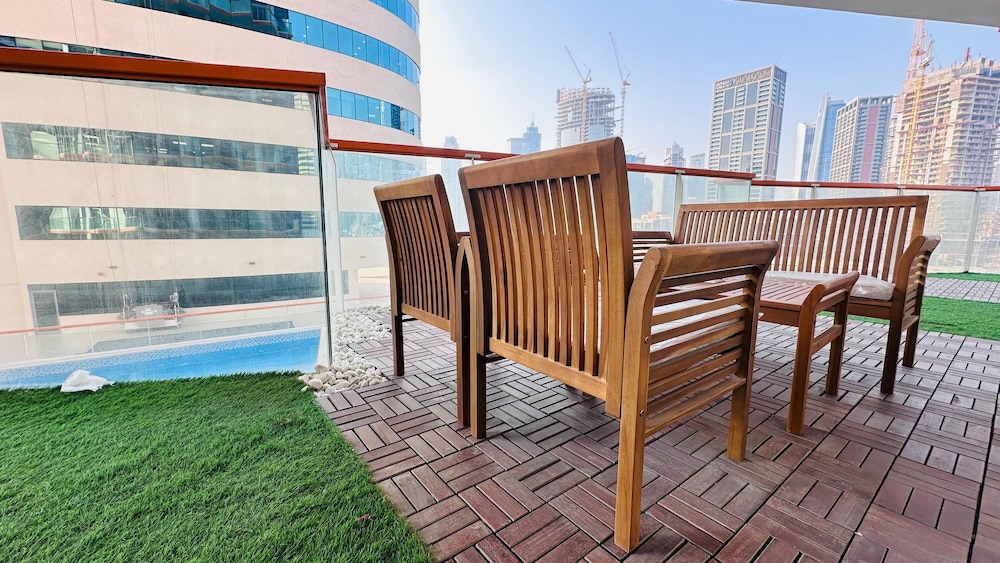 Premium 2 Bed Millennium Apartment